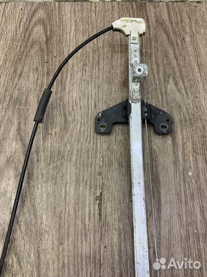 Стеклоподъемник задний левый Honda Cr-V