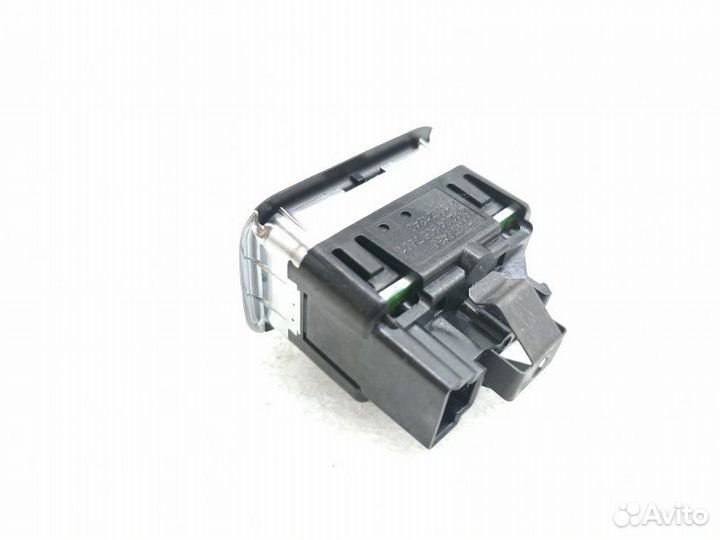 Кнопка стеклоподъемника задняя левая Mercedes-Benz