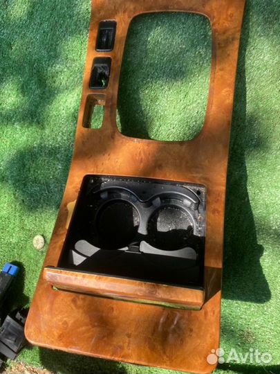 Консоль центральная Kia Opirus 3.5 2006