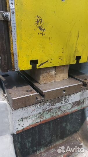 Фб1732А Пресс винтовой дугостаторный 160тн