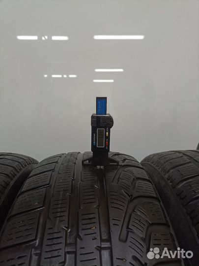 Pirelli Winter Sottozero 240 Serie II 215/60 R17