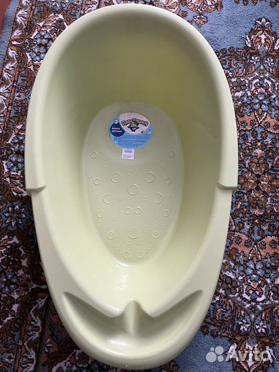 Ванночка и горка для купания детская круг на шею