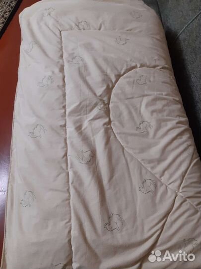 Одеяло из верблюжьей шерсти