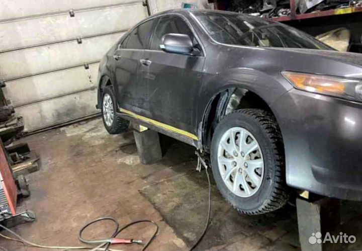 Пороги для Honda Accord 8 2007-2013 (CU1, CU2)