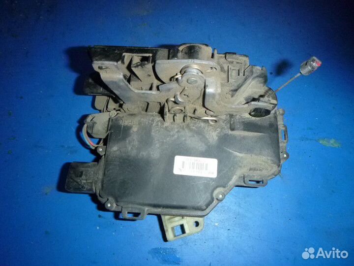 Замок двери задней правой skoda octavia 1997-2000