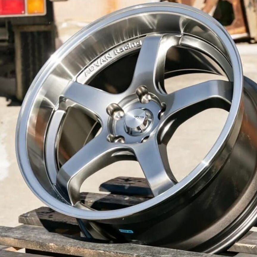 Литые диски Advan RS-D 9×R18 5×114.3