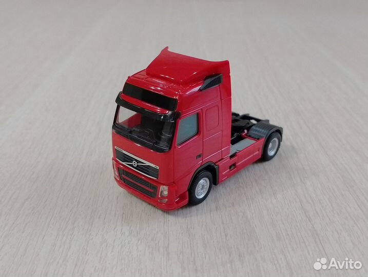 264) Тягач Volvo FH GL