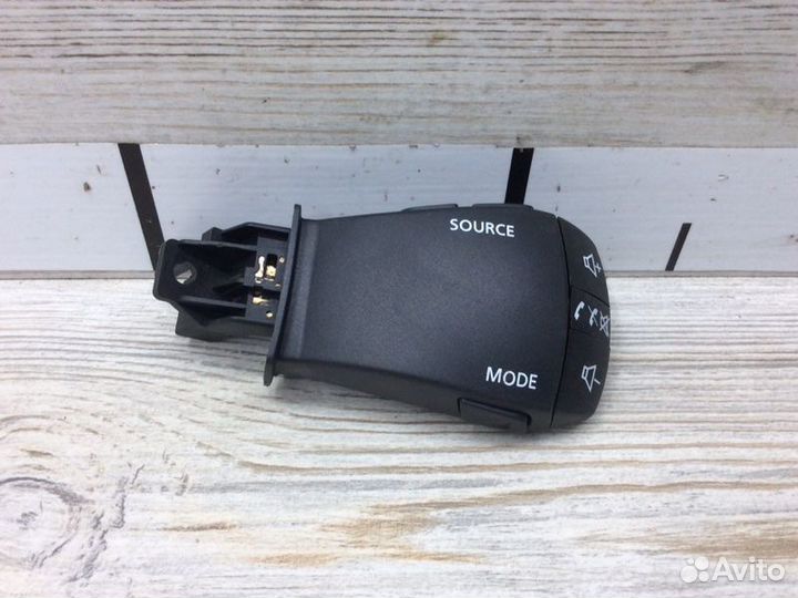 Переключатель подрулевой управления магнитолой