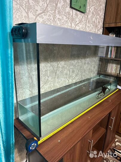 Аквариум с тумбой