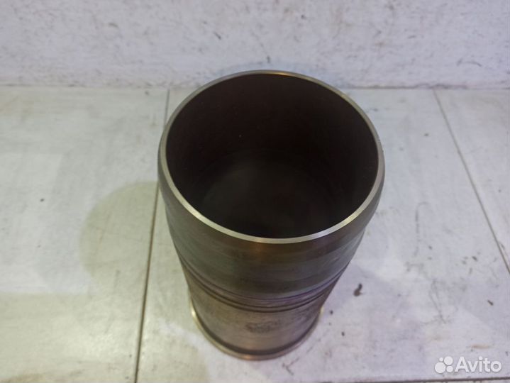 Поршень с шатуном Вольво