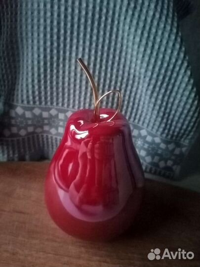 Фигурка груши