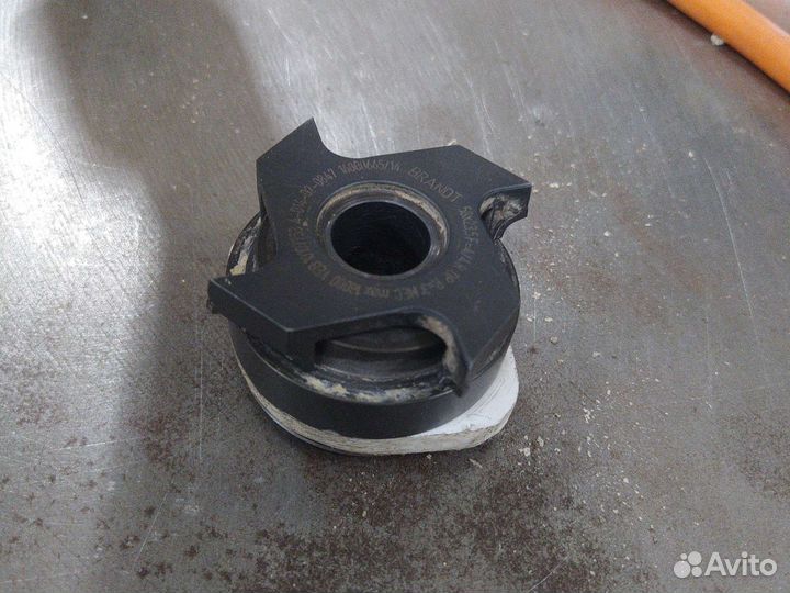 Фреза для снятия свесов R3