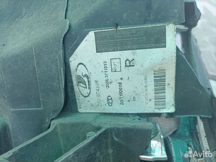Фара передняя правая LADA xray