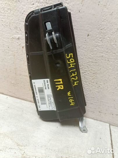 Подушка безопасности в сиденье переднее