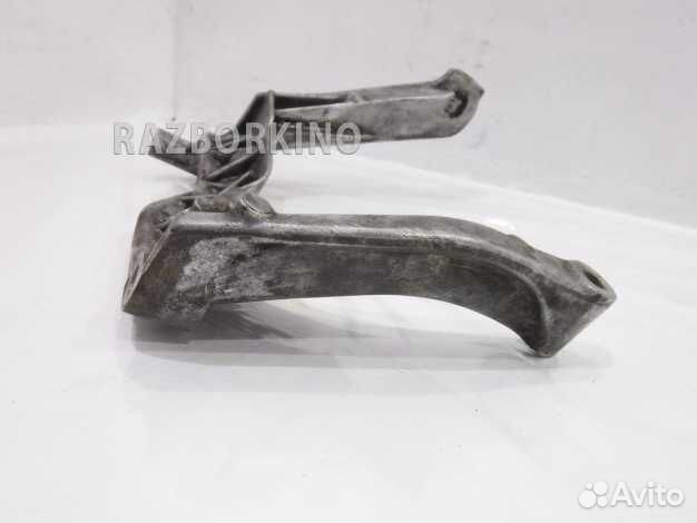 Кронштейн двигателя Хонда