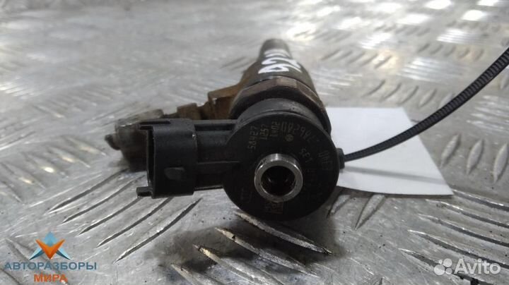 Форсунка Peugeot 206 рест. 2007 0445110135