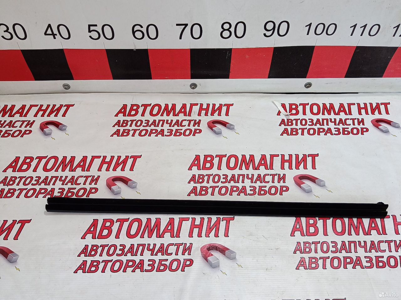 Уплотнитель стекла задний Хендай Туксон 4 NX