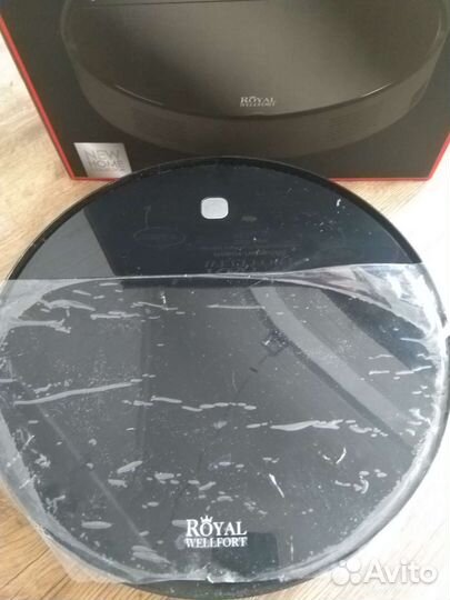 Робот пылесос Royal