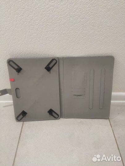 Универсальный чехол для планшета