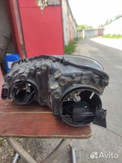 Фара volkswagen polo правая