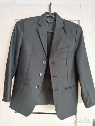 Костюм тройка