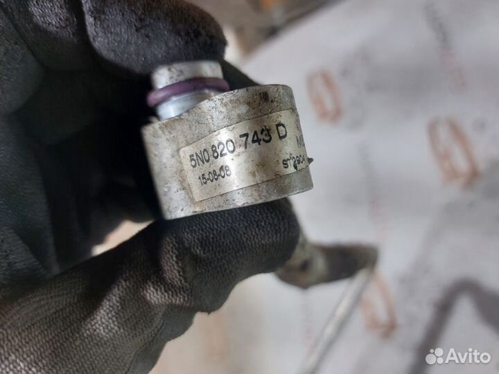 Трубка кондиционера VW Tiguan 1