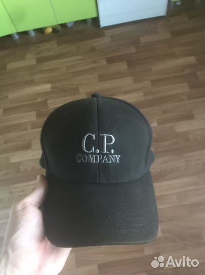 Бейсболки и кепки