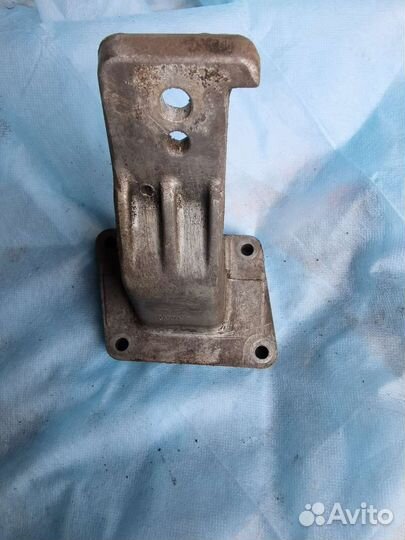 Опора Двигателя правая Вольво 940 740 В230