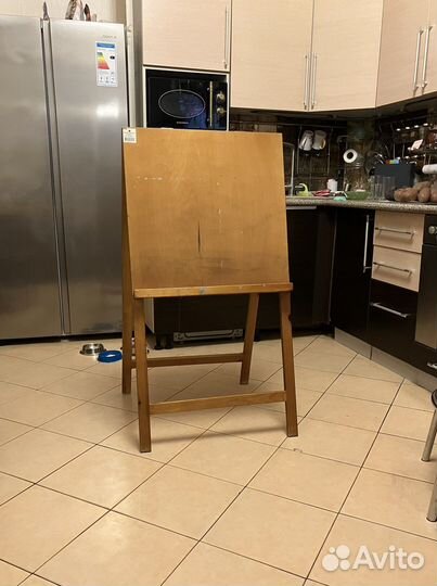 Мольберт б/у 115*59 (холст 59*58), худ. краски