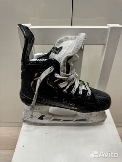 Хоккейные коньки bauer m5 pro jr 1.5d