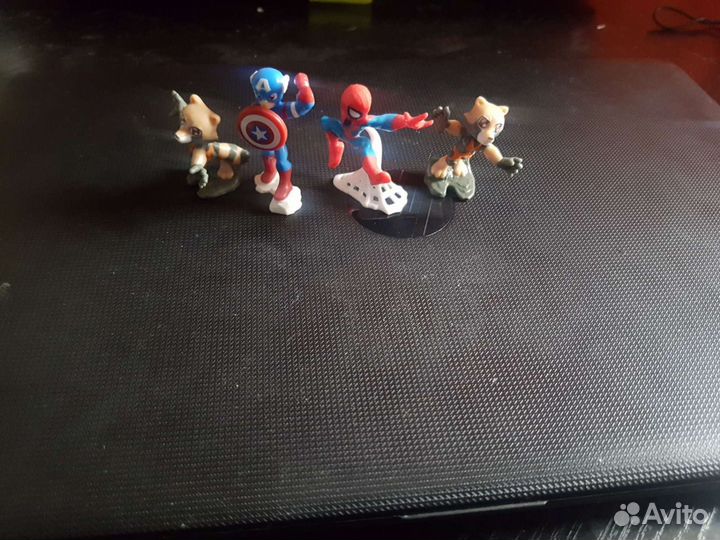 Фигурки Марвел Киндер Сюрприз