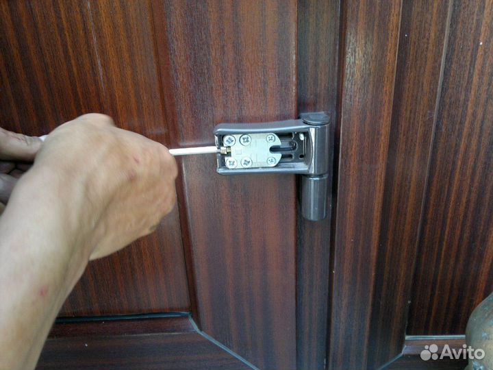 Мастер по ремонту окон. Ремонт окон