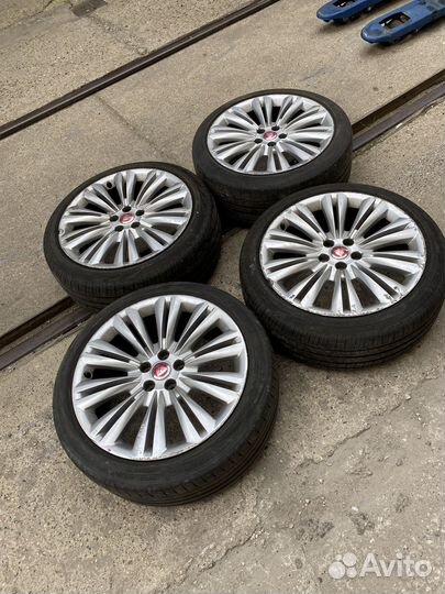 Комплект колес на Jaguar/ Ford/ Volvo r20