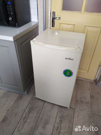 Мини-Холодильник aceline новый