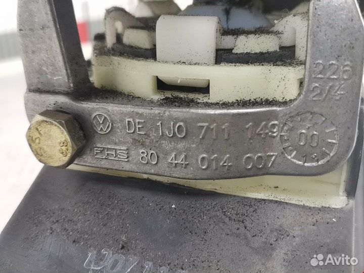 Кулиса кпп для Volkswagen Golf 4 1J0711117A