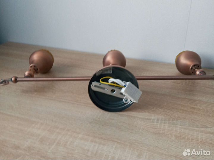 Светильник настенный спот