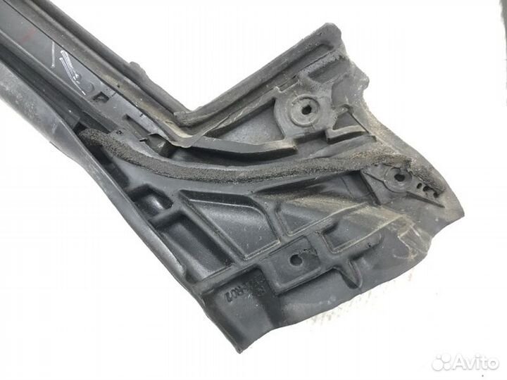 Уплотнитель ш-образный левый Subaru Outback BPE