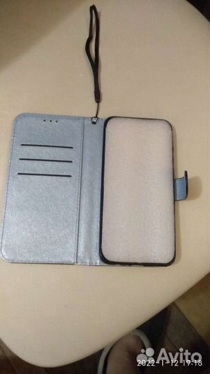 Чехол книжка Honor 20E обмен