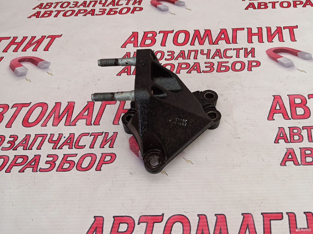 Кронштейн крепления двигателя Киа Рио 3 Солярис 1