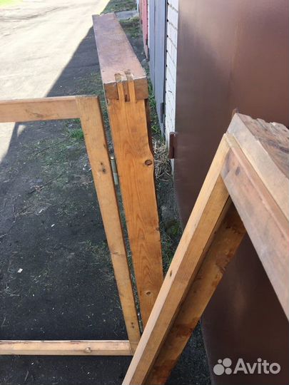 Рамы деревянные со стёклами