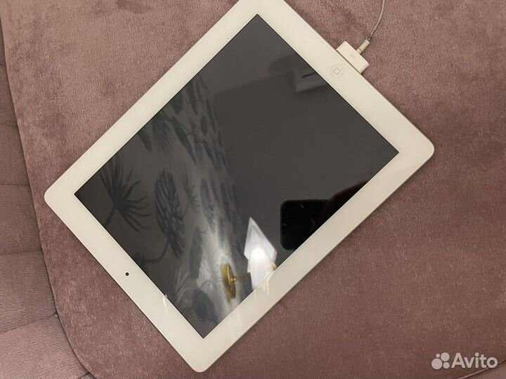 Планшет Apple iPad 32Gb Wi-Fi MD370RS/A