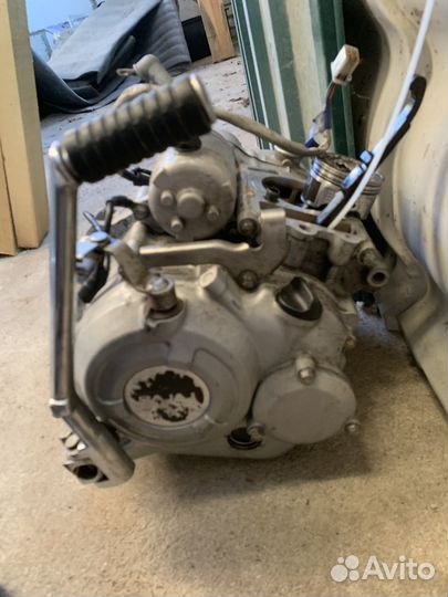 Мотор bajaj boxer 150