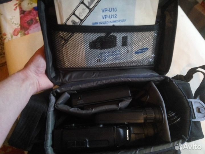 Видеокамера Samsung VP-U12