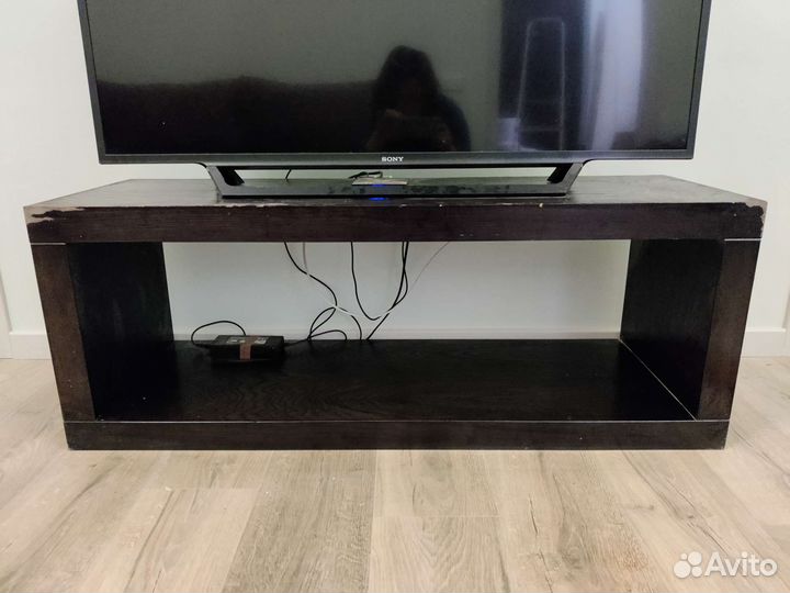 Подставка под телевизор