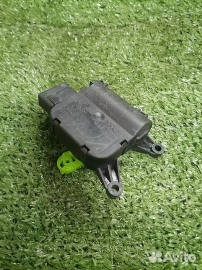 Сервопривод печки 8E2820511B Audi A4 B7 8ED