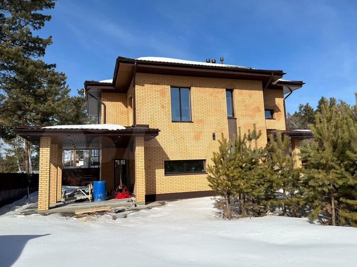 Дом 160 м² на участке 6 сот.