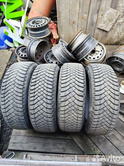 Goodyear UltraGrip Ice 2 225/60 R18 104T