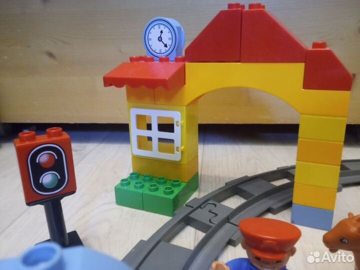 Поезд Лего Дупло 10507 с дополнительными рельсами