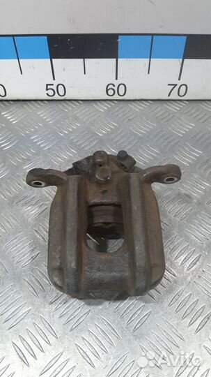 Б/У Суппорт тормозной задний правый BMW F11 F10