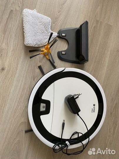 Робот пылесос vitek